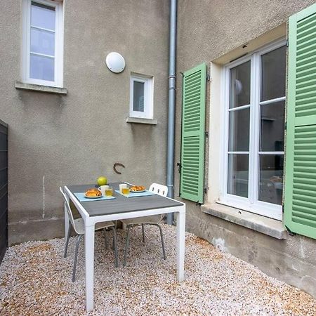 Appartement Avec Terrasse Et Parking, A Meaux Exterior photo